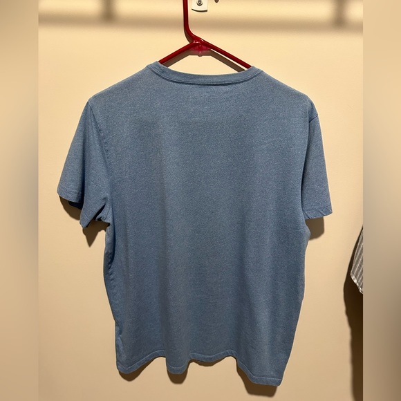 Men’s Large Old Navy T-shirt - Picture 3 of 3